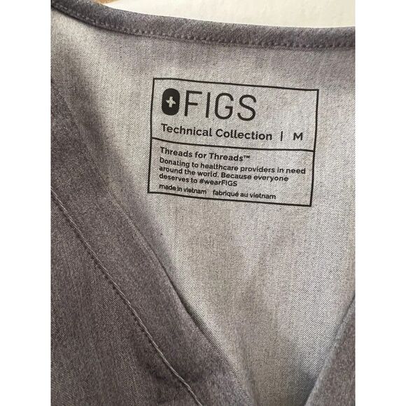 Figs FW1100 Women's Sz M Graphite Gray Casma Three-Pocket Scrub Top - Picture 3 of 7